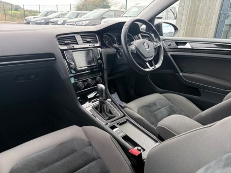 2016 Volkswagen Golf - thumbnail 13