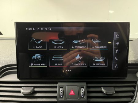 2024 Audi Q5 SE Quattro 50 TFSIe 299BHP - Reversing Camera - Sat Nav - Climate Control - Heated Seats - Cruise Control - Apple CarPlay/Android Auto €52,950 thumbnail