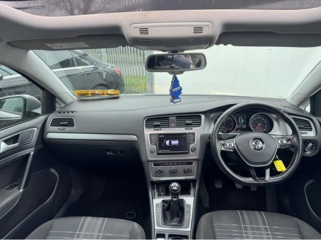 2016 Volkswagen Golf LOUNGE 1.6 TDI MANUAL 5SPEED 110 5DR €12,950 thumbnail