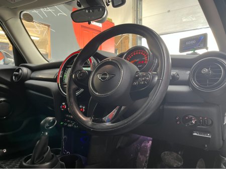 2018 MINI Cooper €17950 2018 MINI COOPER 1.5 AUTOMATIC / CRUISE CONTROL / REVERSE CAMERA / AMBIENT LIGHTS AND MORE €17,950 thumbnail