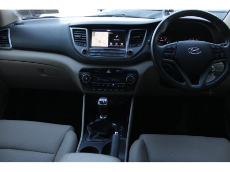 2018 Hyundai Tucson - thumbnail 17