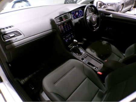 2018 Volkswagen Golf *2018*14,000 MILES*AUTO*VW GOLF MARK 7.5*COLOUR CAMERA*SAT-NAV*APPLE-CARPLAY*ANDROID AUTO*UP-GRADED VW ALLOYS*XL MEDIA*FLAT-BOTTOM SPORT STEERING WHEEL WITH ADAPTIVE CRUISE CONTROL**RADAR ASSIST €18,900 thumbnail