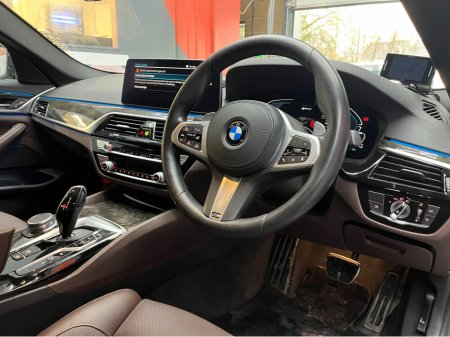 2020 BMW 5 Series - thumbnail 10