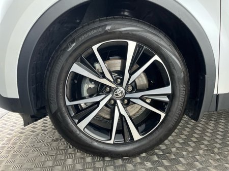 2025 Toyota C-HR C-HR PHEV SPORT+ €39,950 thumbnail