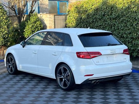 2017 Audi A3 SPORT 1.4 TFSI AUTO // DIAMOND CUT ALLOYS // LEATHER INTERIOR // APPLE CARPLAY/ANDROID AUTO €17,900 thumbnail
