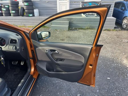 2016 Volkswagen Polo - thumbnail 9