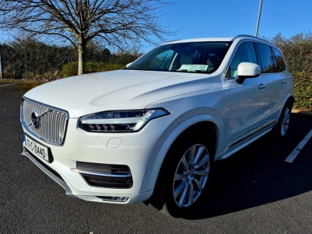 2017 Volvo XC90 - thumbnail 2