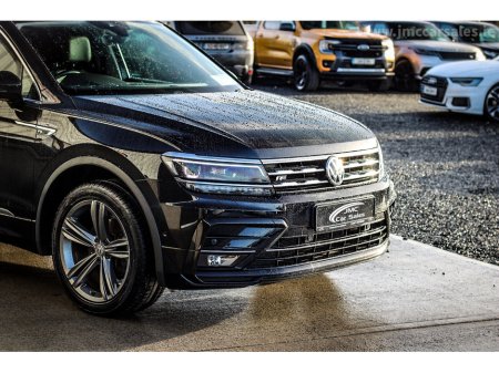 2021 Volkswagen Tiguan 2.0 TDI 150HP R-Line €34,995 thumbnail