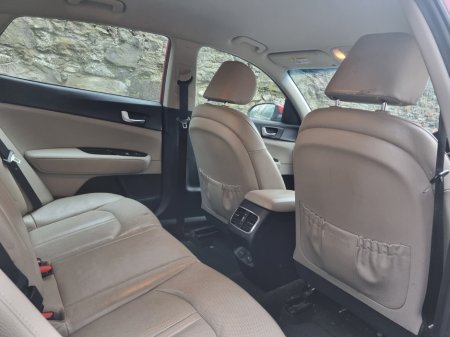 2017 Kia Optima 1.7 D Platinum €7,499 thumbnail