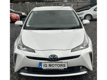 2021 Toyota Prius - thumbnail 2