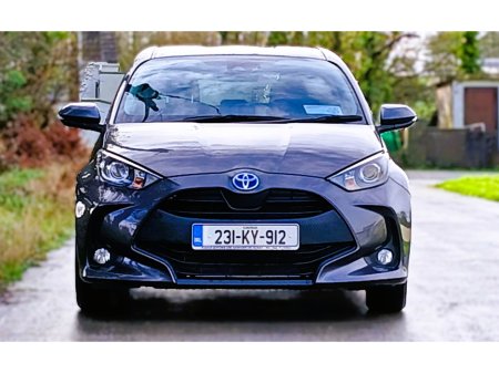 2023 Toyota Yaris 1.5 HYBRID LUNA 4DR AUTO €23,500 thumbnail