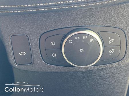 2021 Ford Focus - thumbnail 19