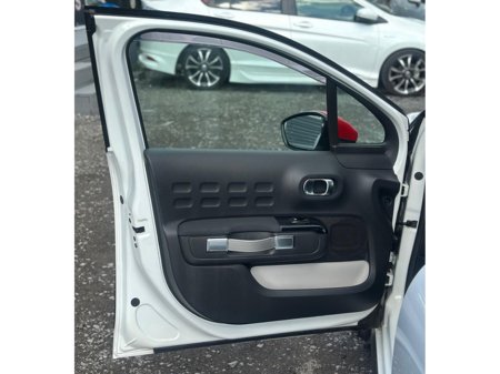 2017 Citroen C3 - thumbnail 5