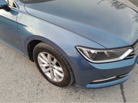 2016 Volkswagen Passat - thumbnail 11