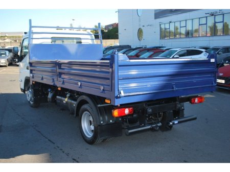 2025 Mitsubishi Canter 