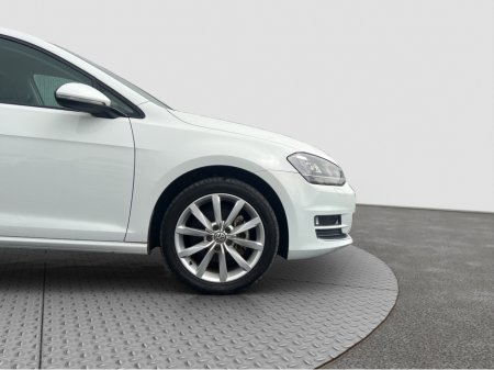 2016 Volkswagen Golf 2016 Volkswagen Golf 1.4 TSI Automatic Highline €16,250 thumbnail