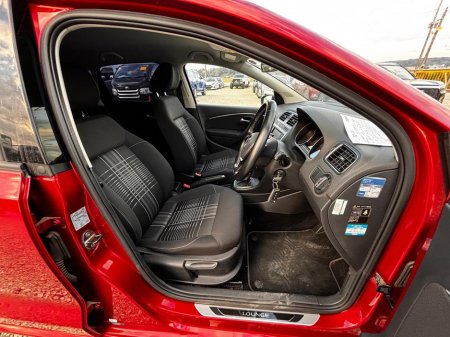 2015 Volkswagen Polo - thumbnail 2