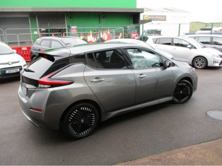 2022 Nissan Leaf - thumbnail 4