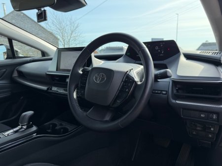 2023 Toyota Prius - thumbnail 5