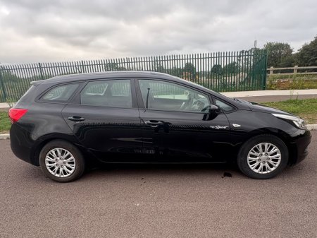 2013 Kia Ceed SW CRDI Excellent Condition! BLUETOOTH AIR CON, Six speed transmission, Rear Parking Sensors, Multi-Function Steering Wheel €8,900
