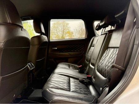 2019 Mitsubishi Outlander - thumbnail 20