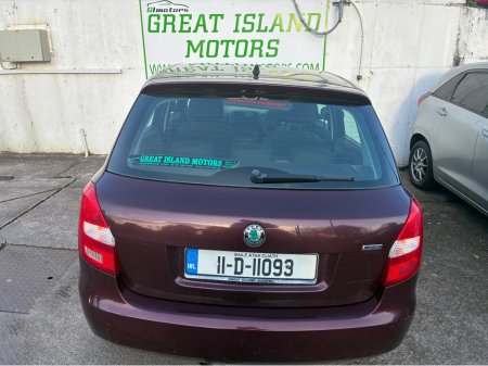2011 Skoda Fabia - thumbnail 3