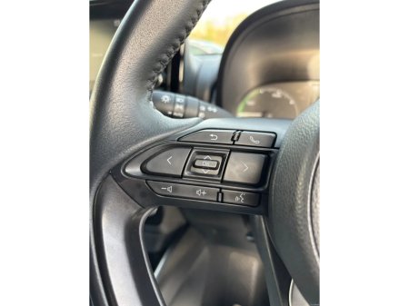 2023 Toyota Yaris 1.5 Hybrid 5Dr Luna €19,950 thumbnail