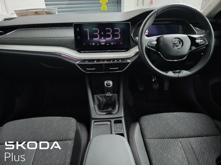 2023 Skoda Octavia - view 2