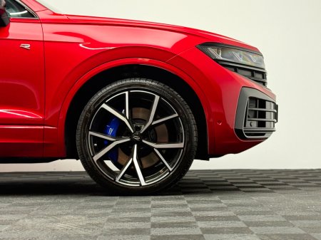 2025 Volkswagen Touareg - thumbnail 8