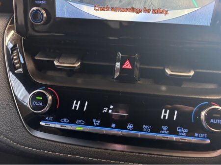 2022 Toyota Corolla LUNA H/B 4DR AUTO HYBRID €18,499 thumbnail