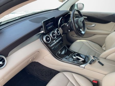 2017 Mercedes-Benz GLC Class - thumbnail 11