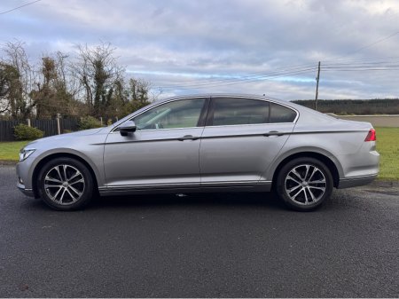 2019 Volkswagen Passat HIGHLINE 2.0 TDI MANUAL 6SPEED FWD 150HP 4DR €15,450 thumbnail