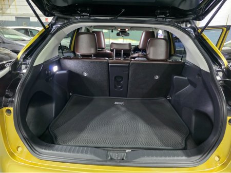 2021 Toyota Yaris Cross - thumbnail 15