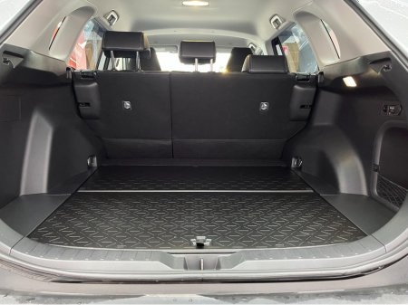 2025 Toyota Rav4 - thumbnail 8