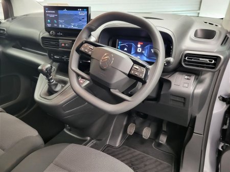 2025 Citroen Berlingo ENTERPRISE PLUS From €111 Per Week €23,658 thumbnail