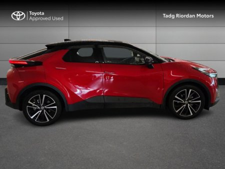 2025 Toyota C-HR HYBRID SOL €42,950