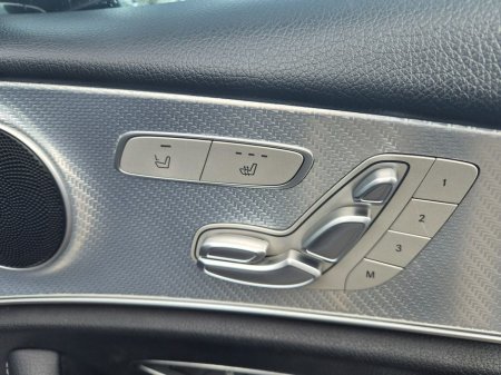 2019 Mercedes-Benz E Class - thumbnail 8