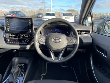 2022 Toyota Corolla Hatchback 5dr Hybrid - Luna Edition - 1.8 Automatic - EUR 170 Road Tax - Great Value - 1 Owner // Remote Central Locking // Front Electric Windows // Rear Electric Windows // Electric Mirrors // Apple €24,895 thumbnail