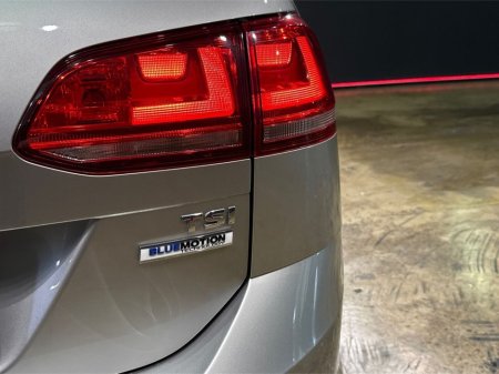 2017 Volkswagen Golf - thumbnail 12