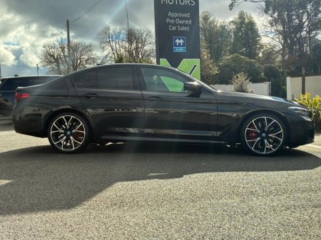 2023 BMW 5 Series - thumbnail 5