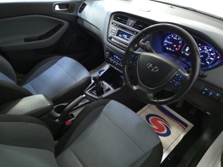 2015 Hyundai i20  €10,950 thumbnail