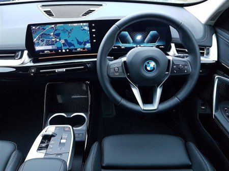 2026 BMW iX1 - thumbnail 5