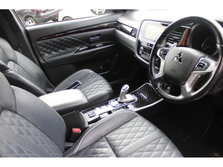 2019 Mitsubishi Outlander - thumbnail 8