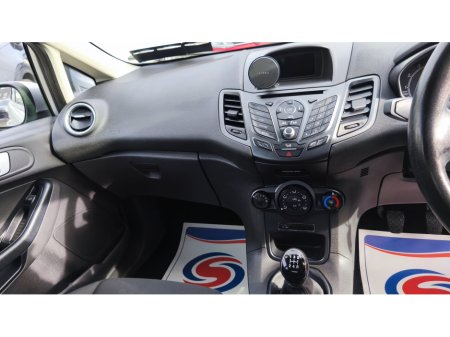 2017 Ford Fiesta - thumbnail 17