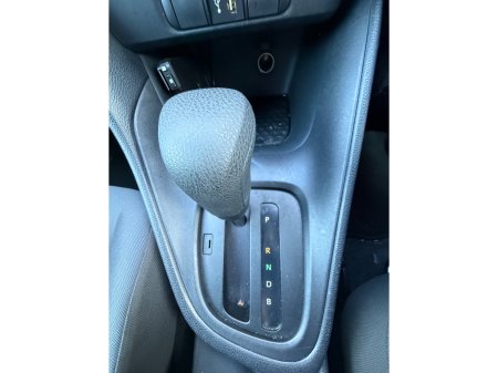 2021 Toyota Yaris - thumbnail 15