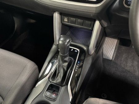 2023 Toyota Corolla Cross CROSS SPORT 1. 1.8 4DR AUTO €34,750 thumbnail