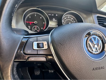 2013 Volkswagen Golf 1.6 TDI SE BLUEMOTION 105PS 5DR €6,300 thumbnail