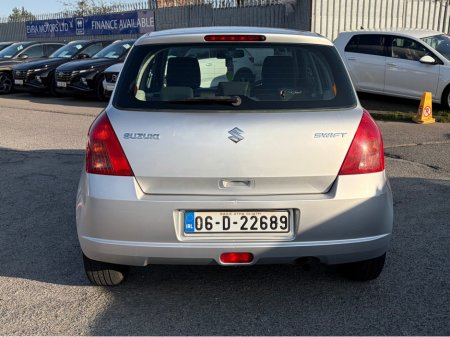 2006 Suzuki Swift - thumbnail 5