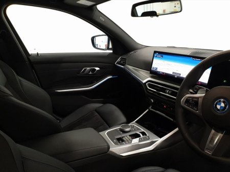 2023 BMW 3 Series - thumbnail 12