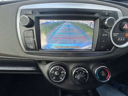 2012 Toyota Yaris 1.33 Dual VVT-i 3Dr Terra €6,195 thumbnail